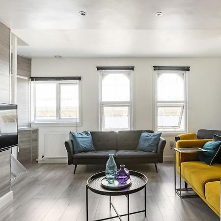 One Bedroom Duplex Apartment Located In Cowley. Оксфорд Экстерьер фото